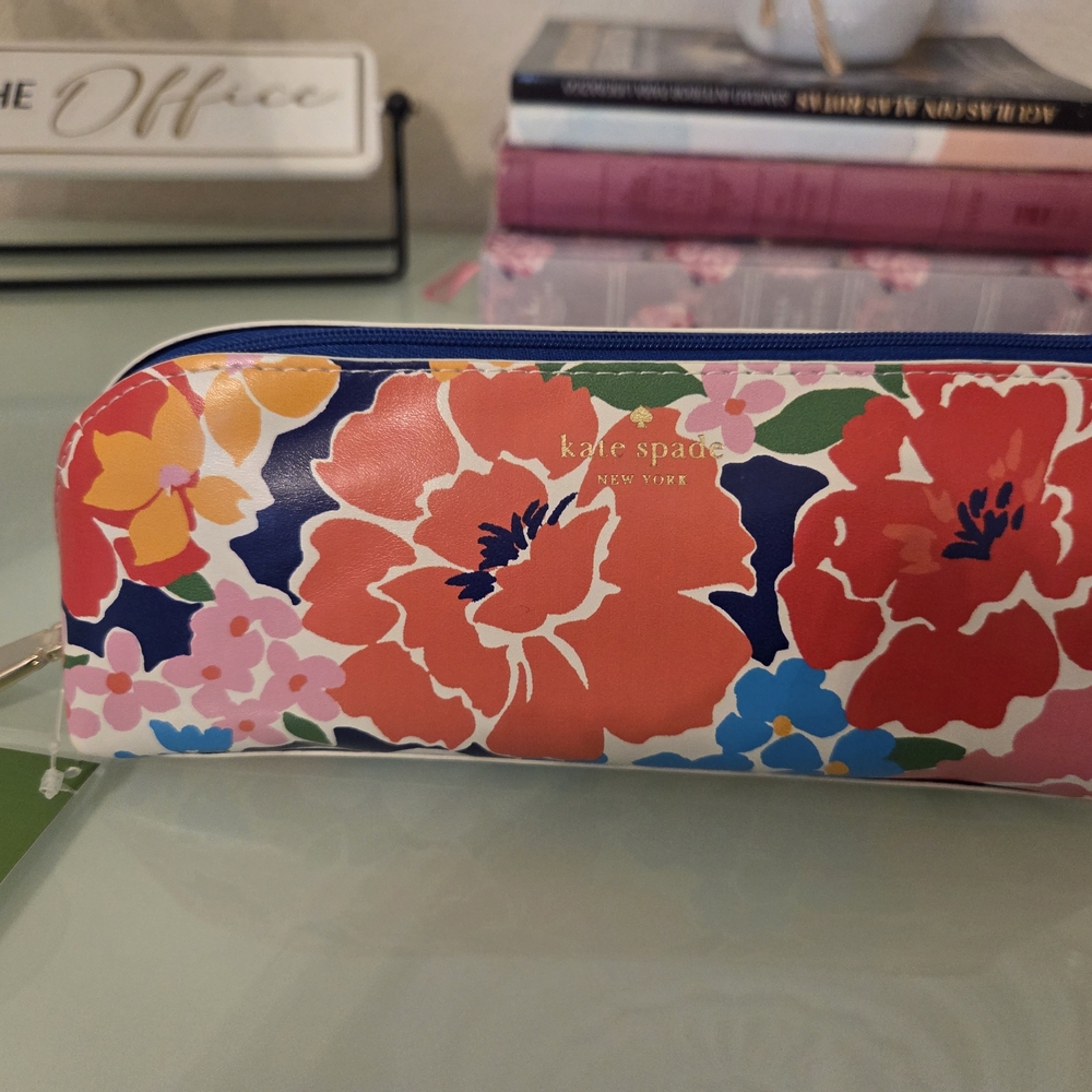 NWT Kate Spade Floral Small Bag Case